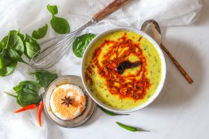 Lehsuni palak kadhi/ Garlic spinach Kadhi